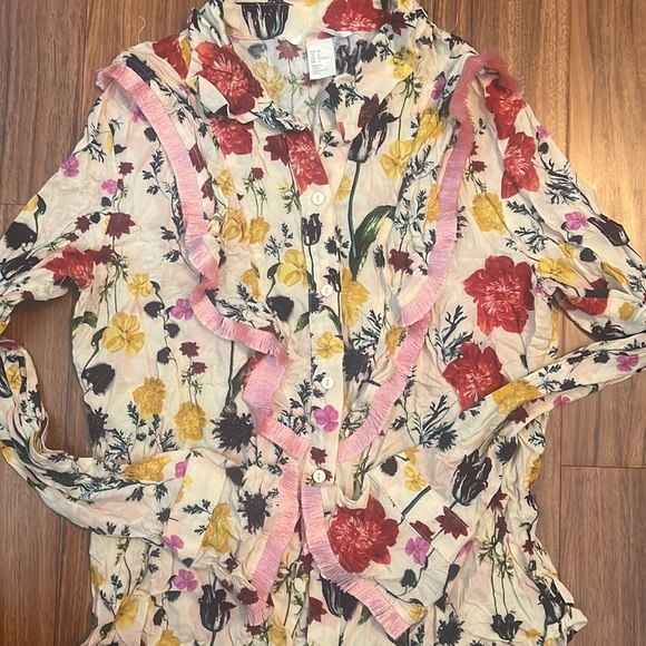 Fun Floral Print Fringe top - Picture 11 of 11